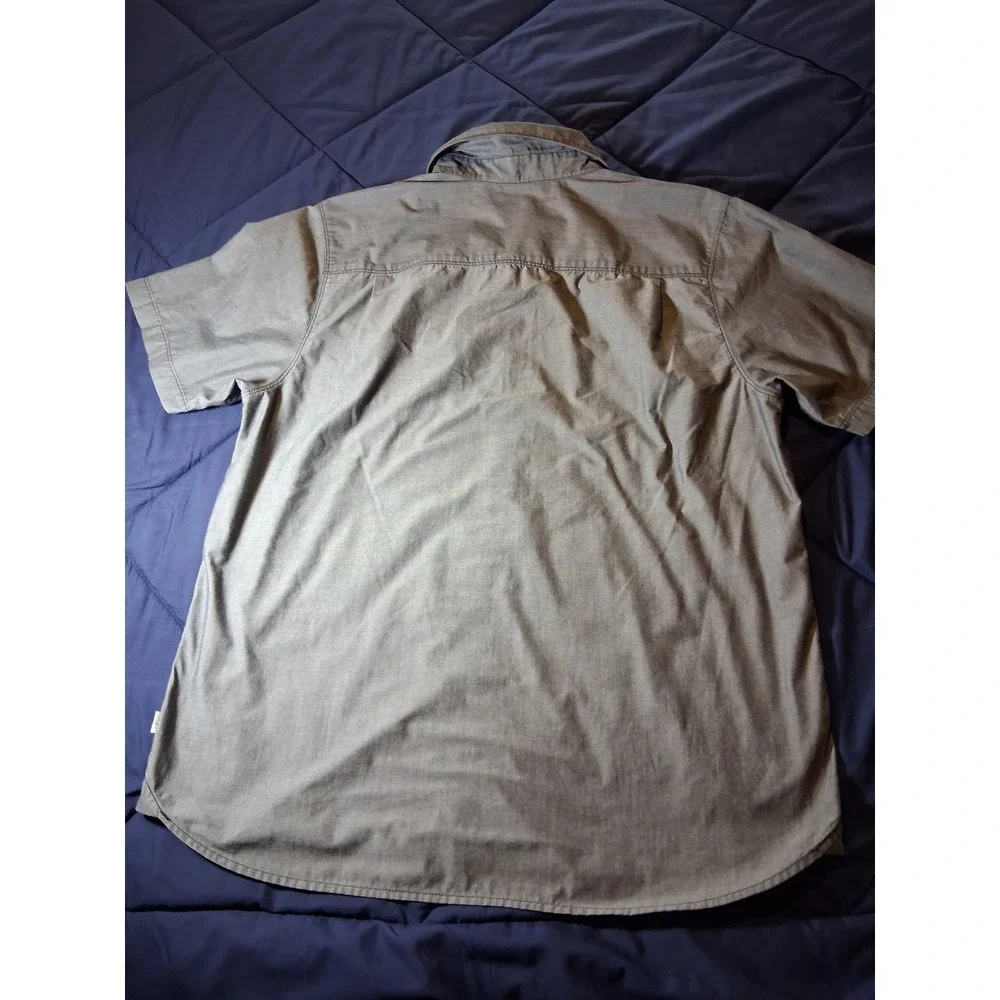 The North Face Mens XL Gray Short Sleeve Button Down Shirt Chest Pocket Casual